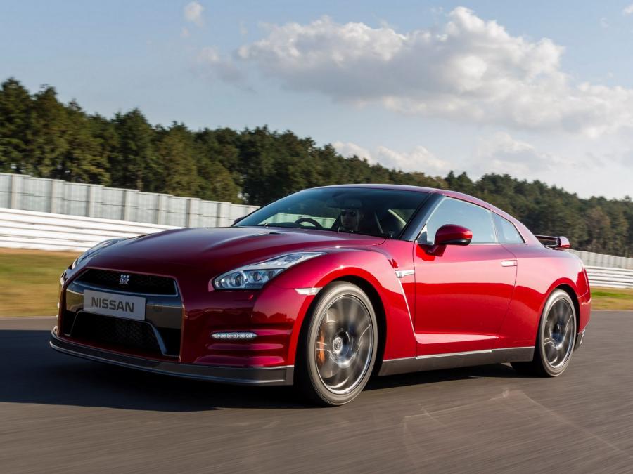  Nissan GT-R 2013 года  (JP) (фото 2 из 16)